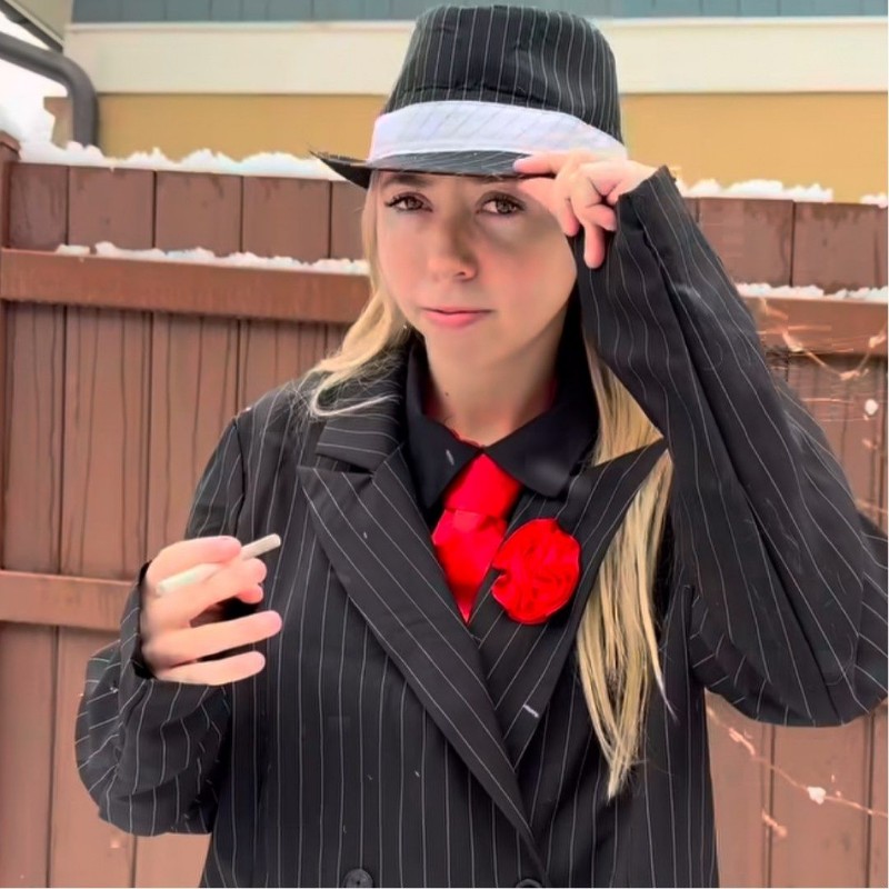 wisewordsfromneve Neve (@wisewordsfrom24) Snapchat Stories, Spotlight