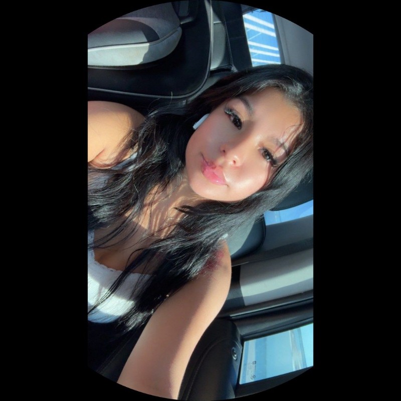 Ari💋 (@yourrfavv.ari) | Snapchat Stories, Spotlight & Lenses