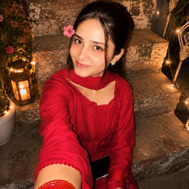 Zoya Khan (@zoyakhan244966) | Snapchat Stories, Spotlight & Lenses
