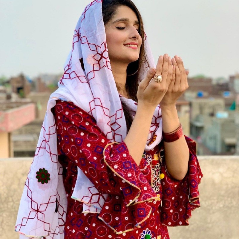 Zunaira Mahi (@zunairamahi2427) | Snapchat Stories, Spotlight & Lenses